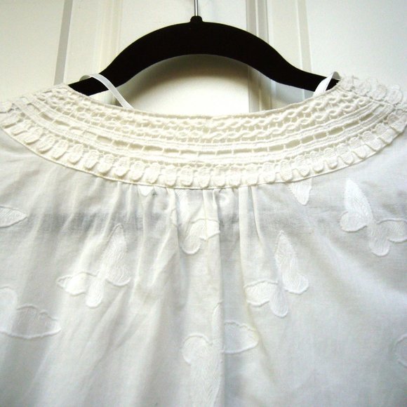 New Charter Club Embroidered Butterfly Design Top White Small - Picture 5 of 7